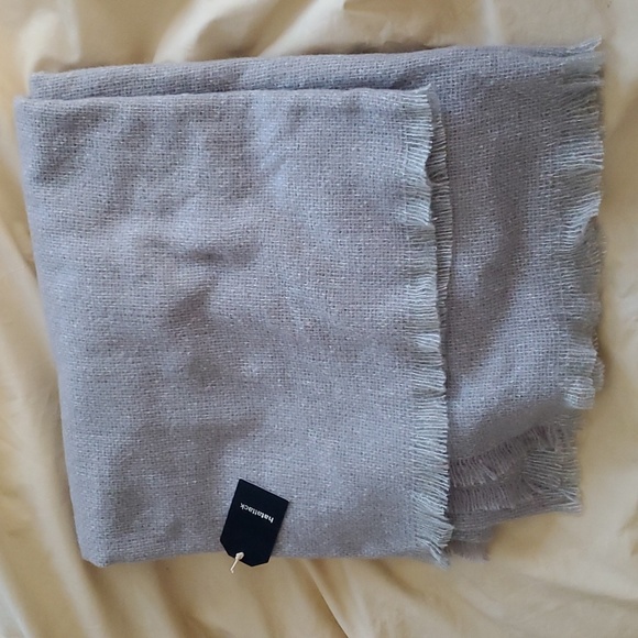 Oversized NWT Hat Attack wrap